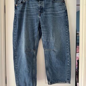 Madewell Women’s Darted Barrel Leg Jeans, 33